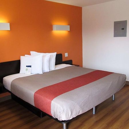 Motel 6-Greenville, Sc Экстерьер фото
